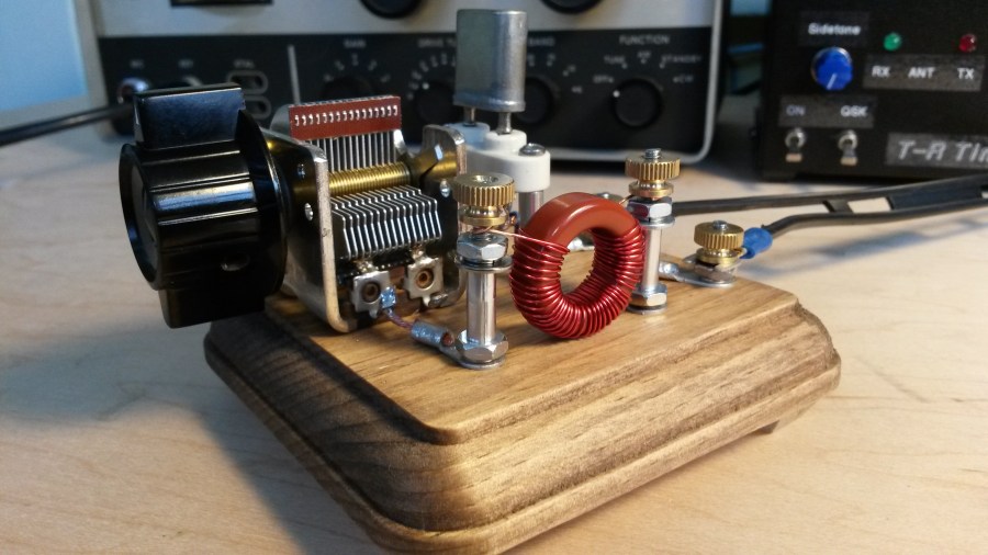 External VXO with HC/6 crystal onboard